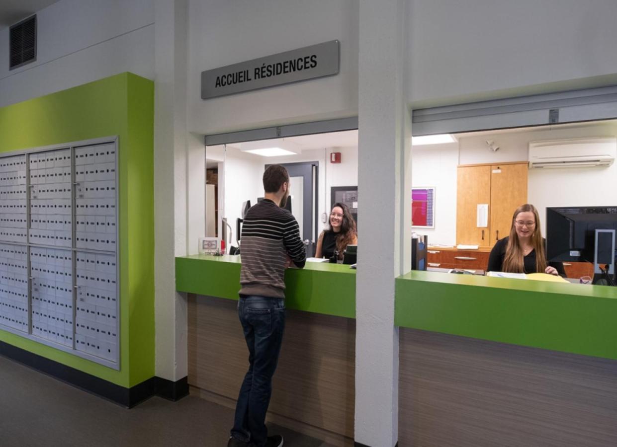 Hotel Au Campus Sherbrooke Zewnętrze zdjęcie