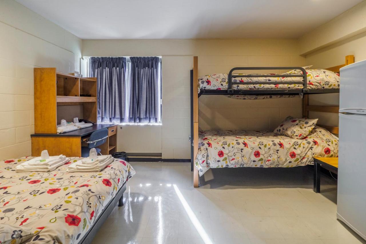 Hotel Au Campus Sherbrooke Zewnętrze zdjęcie