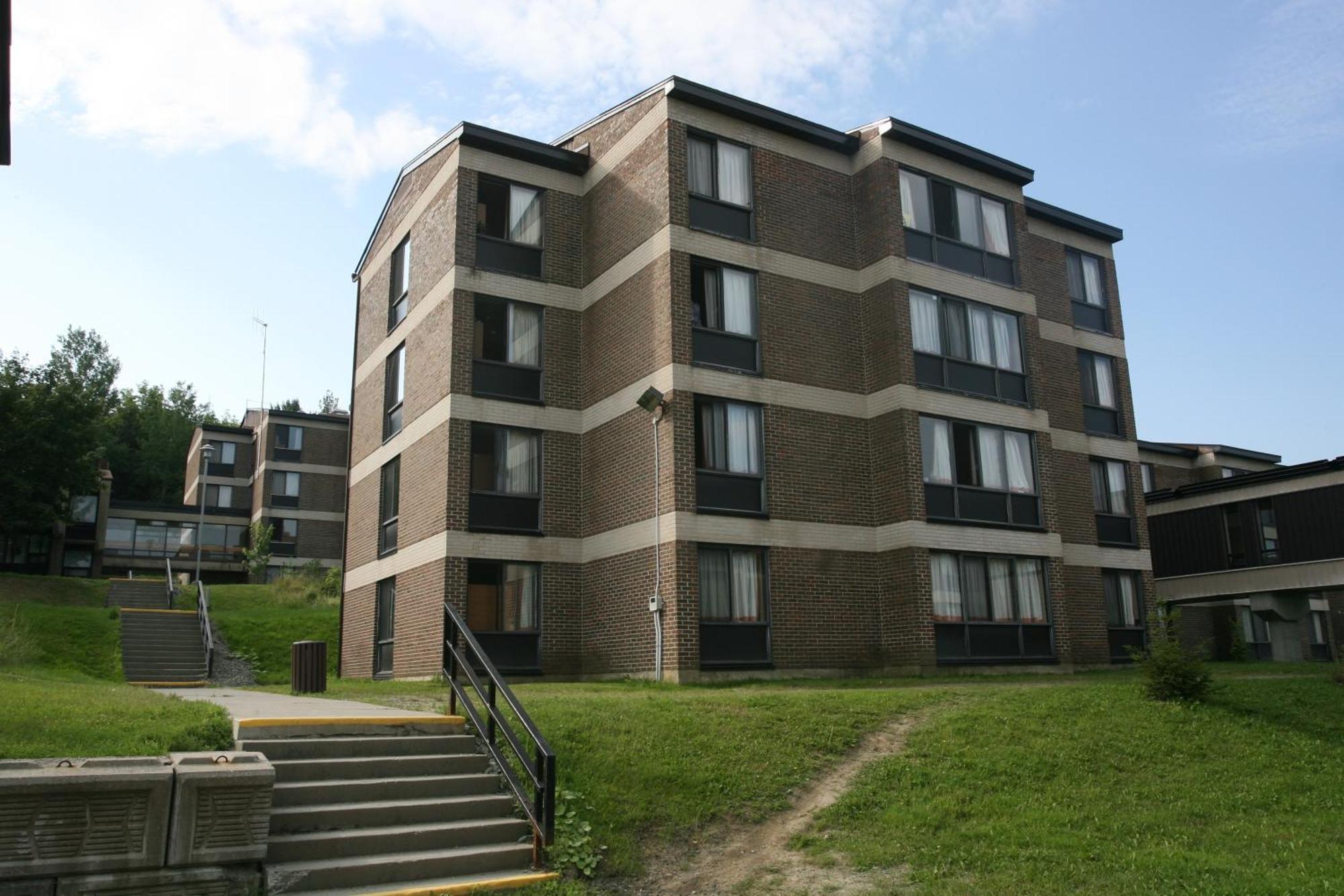 Hotel Au Campus Sherbrooke Zewnętrze zdjęcie